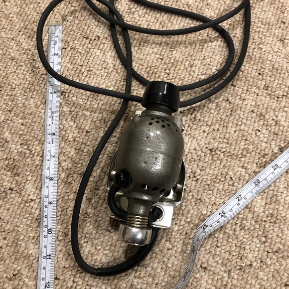 Vintage antique hand massager - Picture 2 of 3